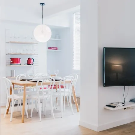 Malibu By People Apartment