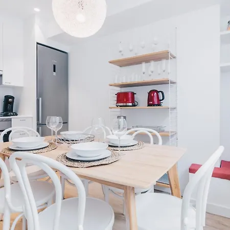 Apartment Malibu By People San Sebastian